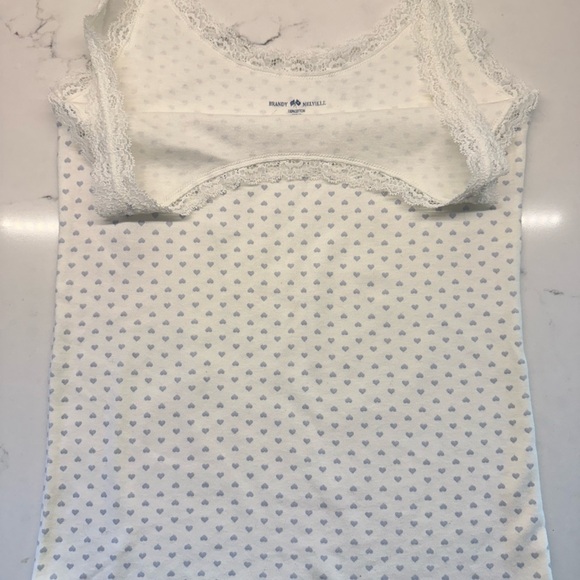 Brandy Melville White Heart Pattern Tank Top - Picture 2 of 4